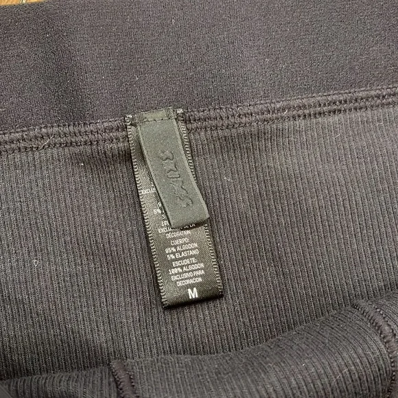 SKIMS Cotton Ribbed Brief - Picture 2 of 3